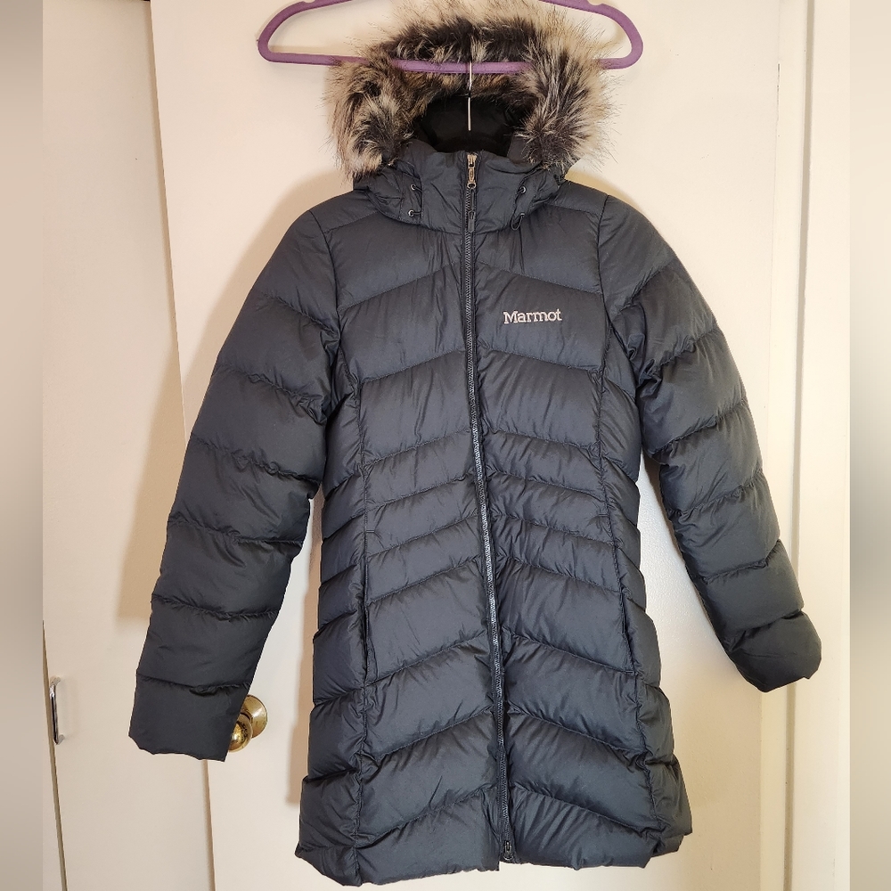 🍀 Marmot Women's Montreal Mid-Thigh Length Down Puffer Coat